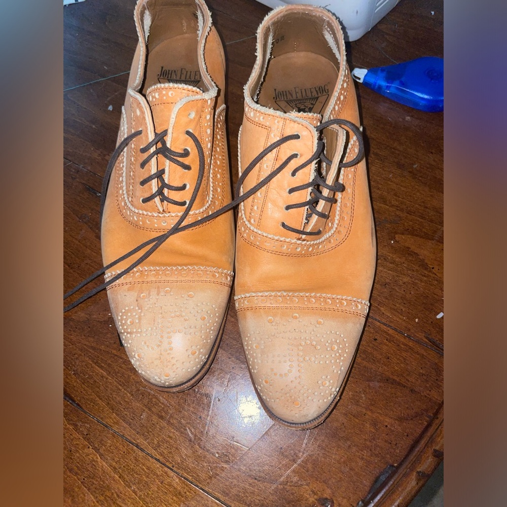 John Fluevog Unisex Men's 5.5 Women’s 7 Orange Leather Wingtip Oxford Brogues